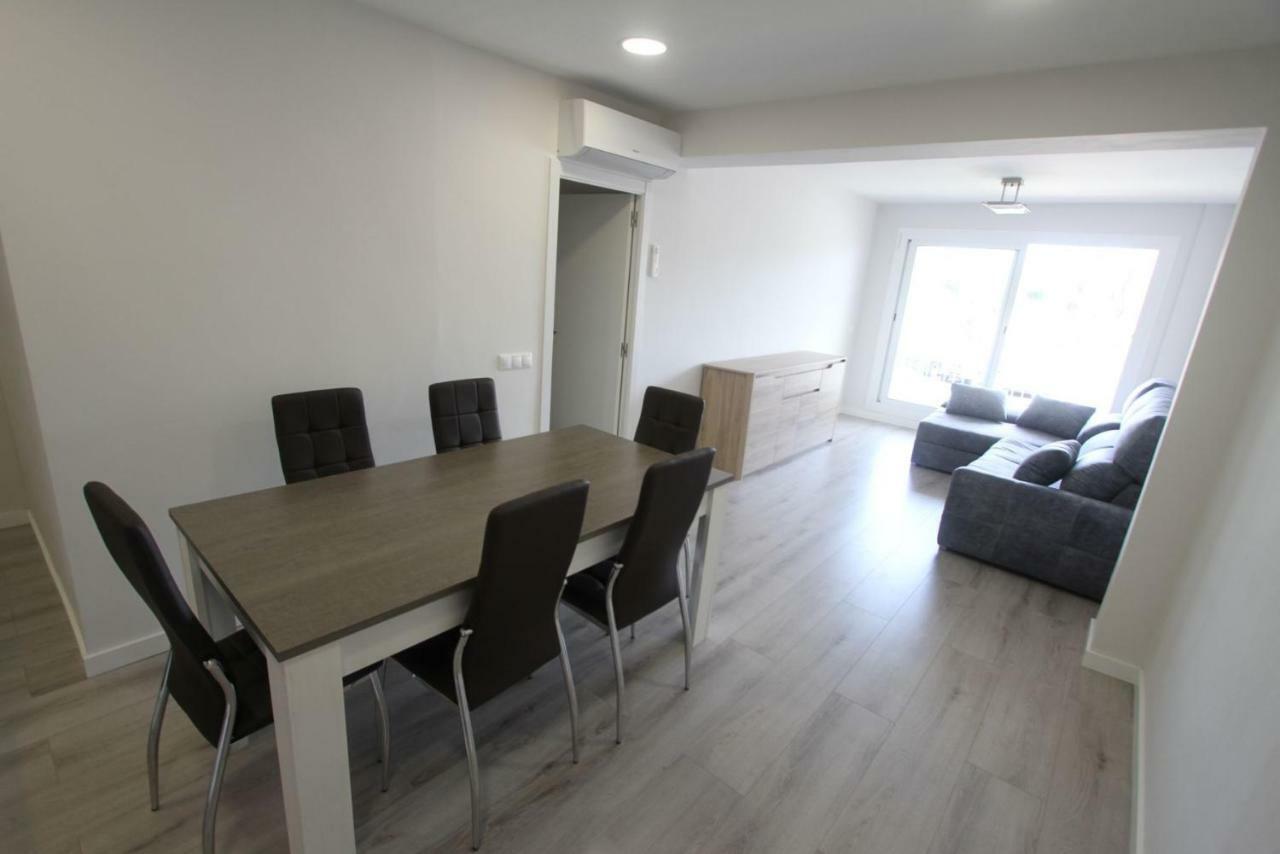 Carrer De Victoria Dels Angels, 11 Apartment La Pineda Exterior photo