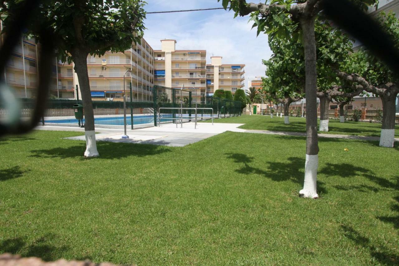Carrer De Victoria Dels Angels, 11 Apartment La Pineda Exterior photo